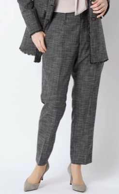 SUIT SQUARE(スーツスクエア)ブラックのテーパードパンツ