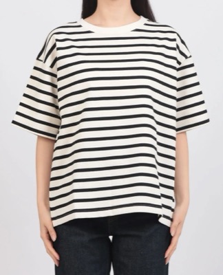 SO(エスオー)ホワイトのボーダーTシャツ