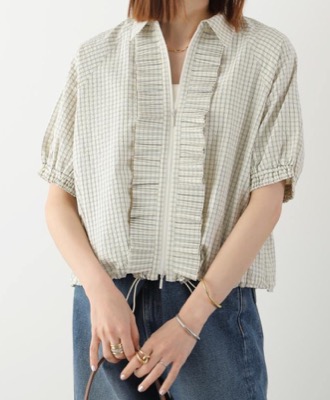 MARILYN MOON(マリリンムーン)アイボリーのチェック柄ジップシャツ