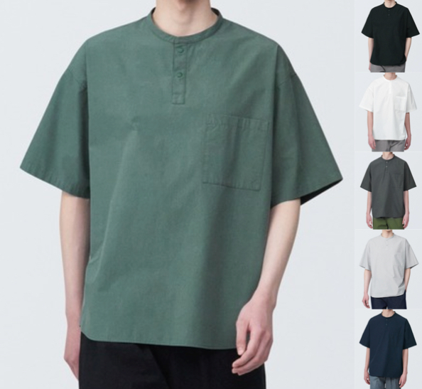 無印良品グリーンのヘンリーネックTシャツ